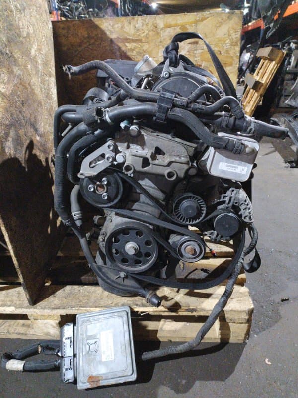 ДВИГАТЕЛЬ CBZ Volkswagen Golf 5K1 CBZ 2010 (б/у)
